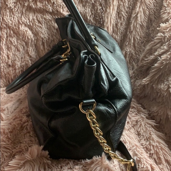 Michael Kors Bag. - Picture 4 of 8